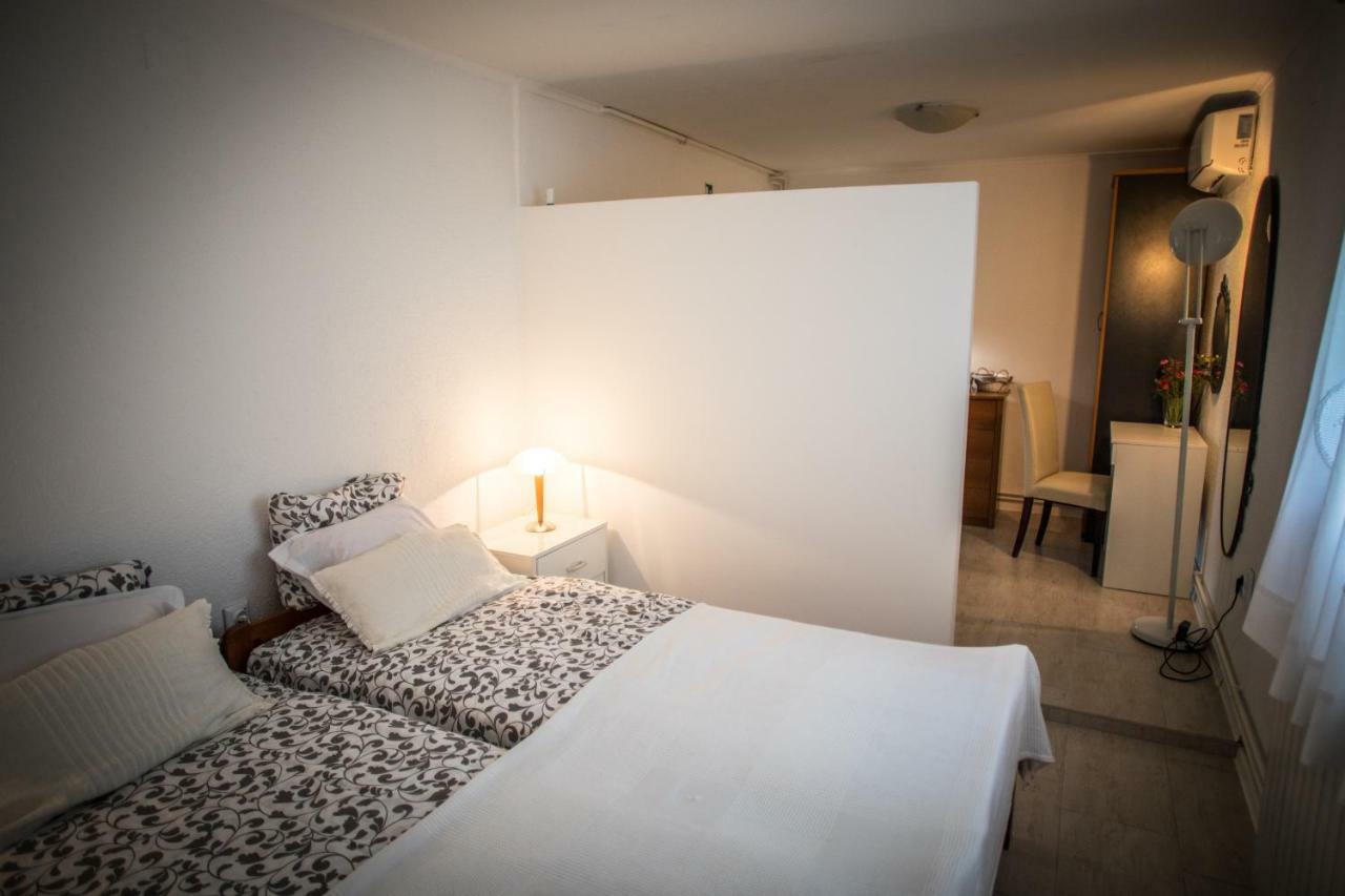 Apartman Magnolia Ivanic-Grad Exterior photo