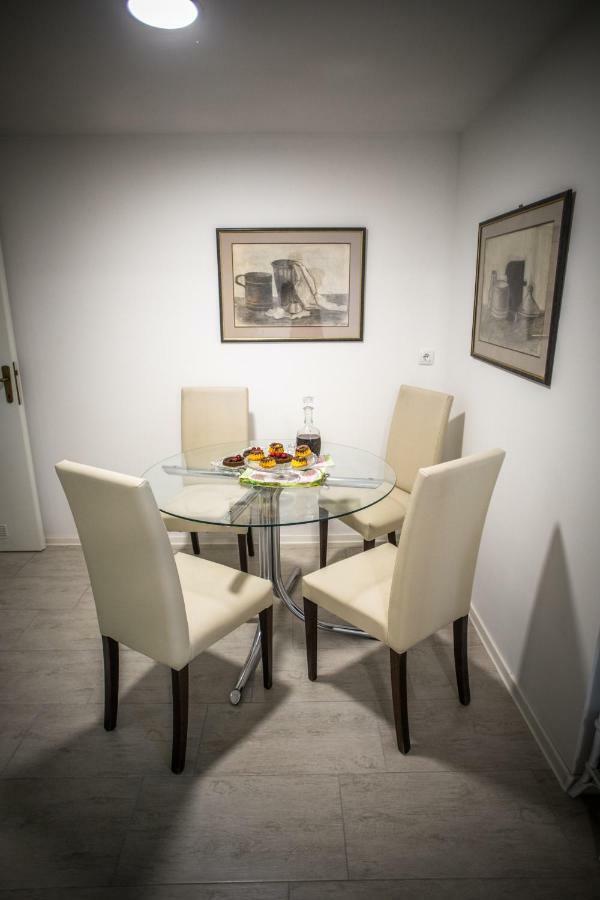 Apartman Magnolia Ivanic-Grad Exterior photo