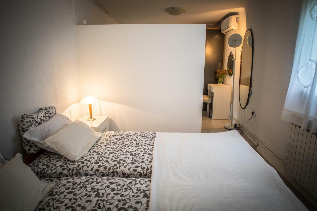 Apartman Magnolia Ivanic-Grad Exterior photo