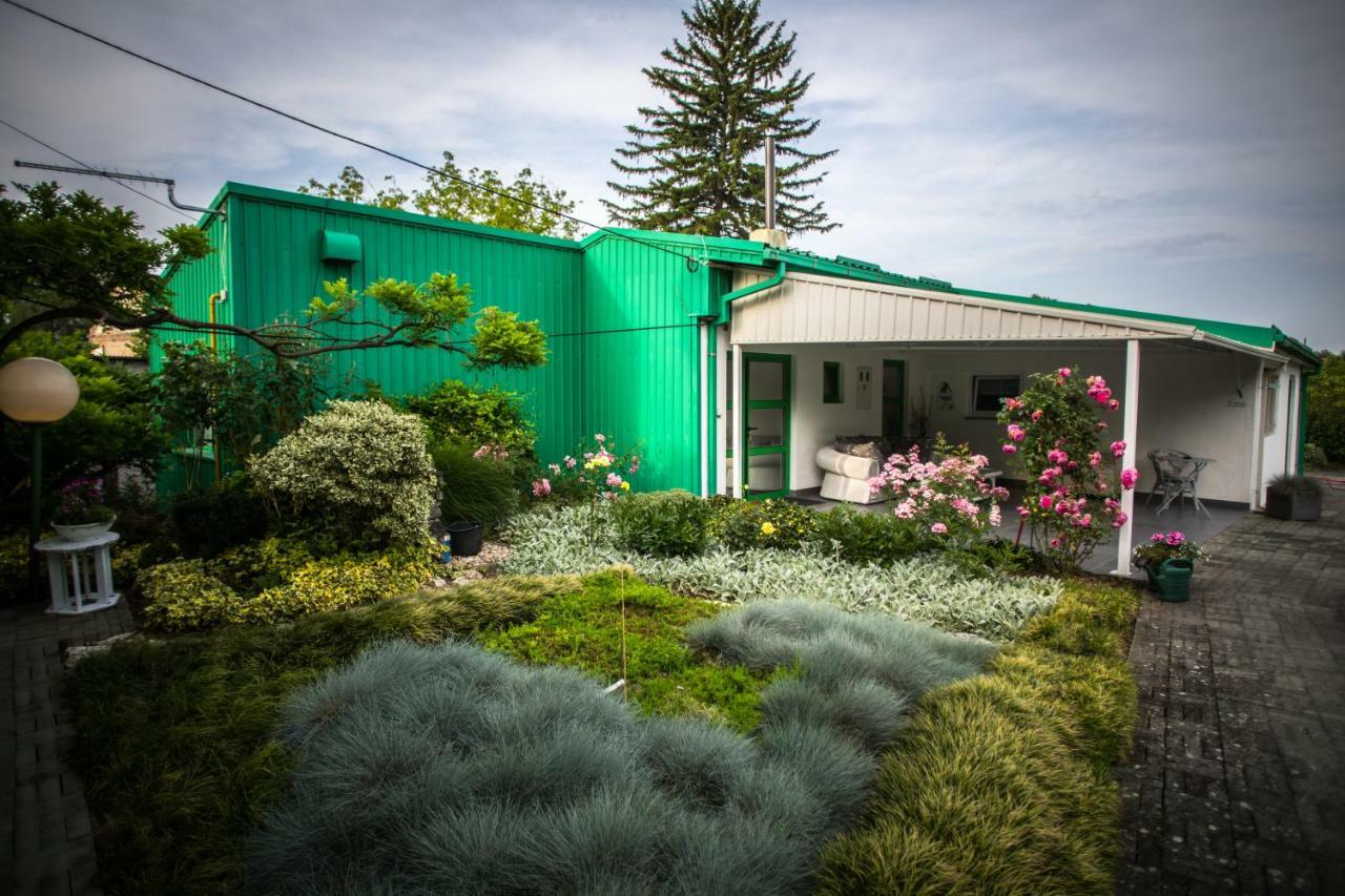 Apartman Magnolia Ivanic-Grad Exterior photo